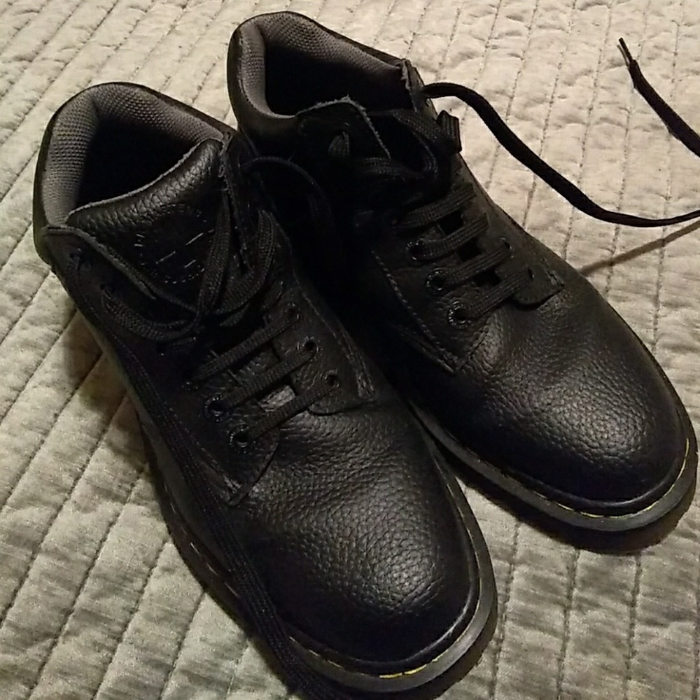 Dr. Marten's Men's Size 8 Black Harrisfield Boots